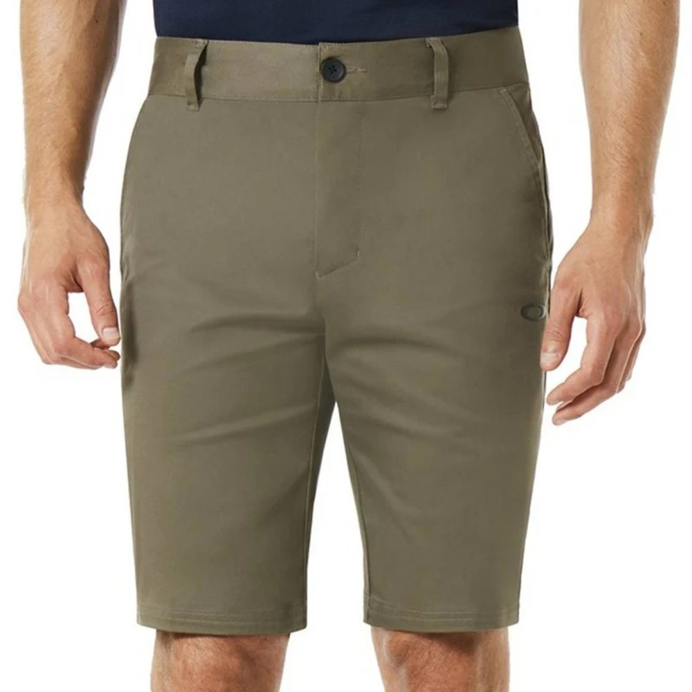 Men’s Oakley Chino Icon Golf Short Pants, Size 32